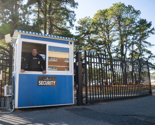 How New Technology And On Site Guards Work Better Together